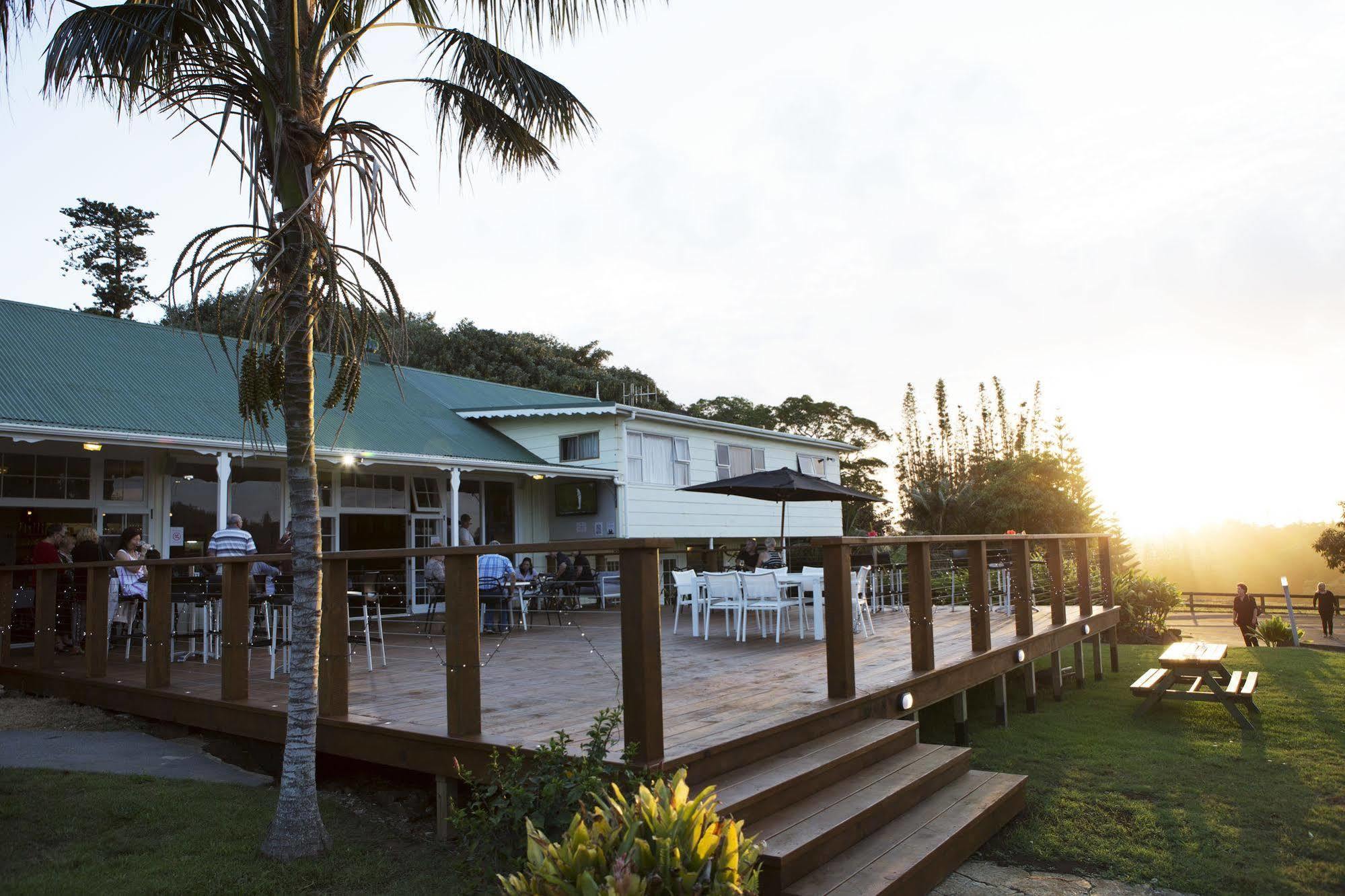 Castaway Norfolk Island Hotel Burnt Pine Exterior foto